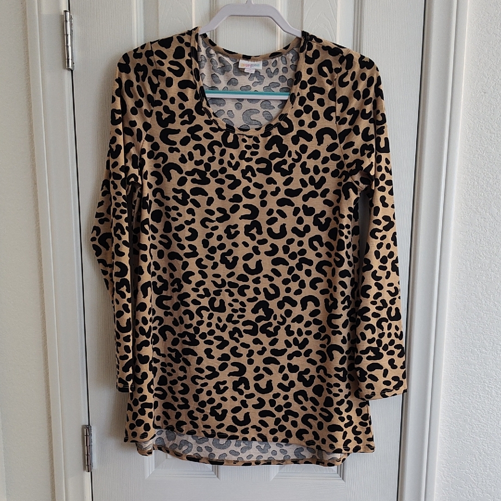 LuLaRoe Lynnae Tan and Black Animal Print Long Sleeve Top Size Medium